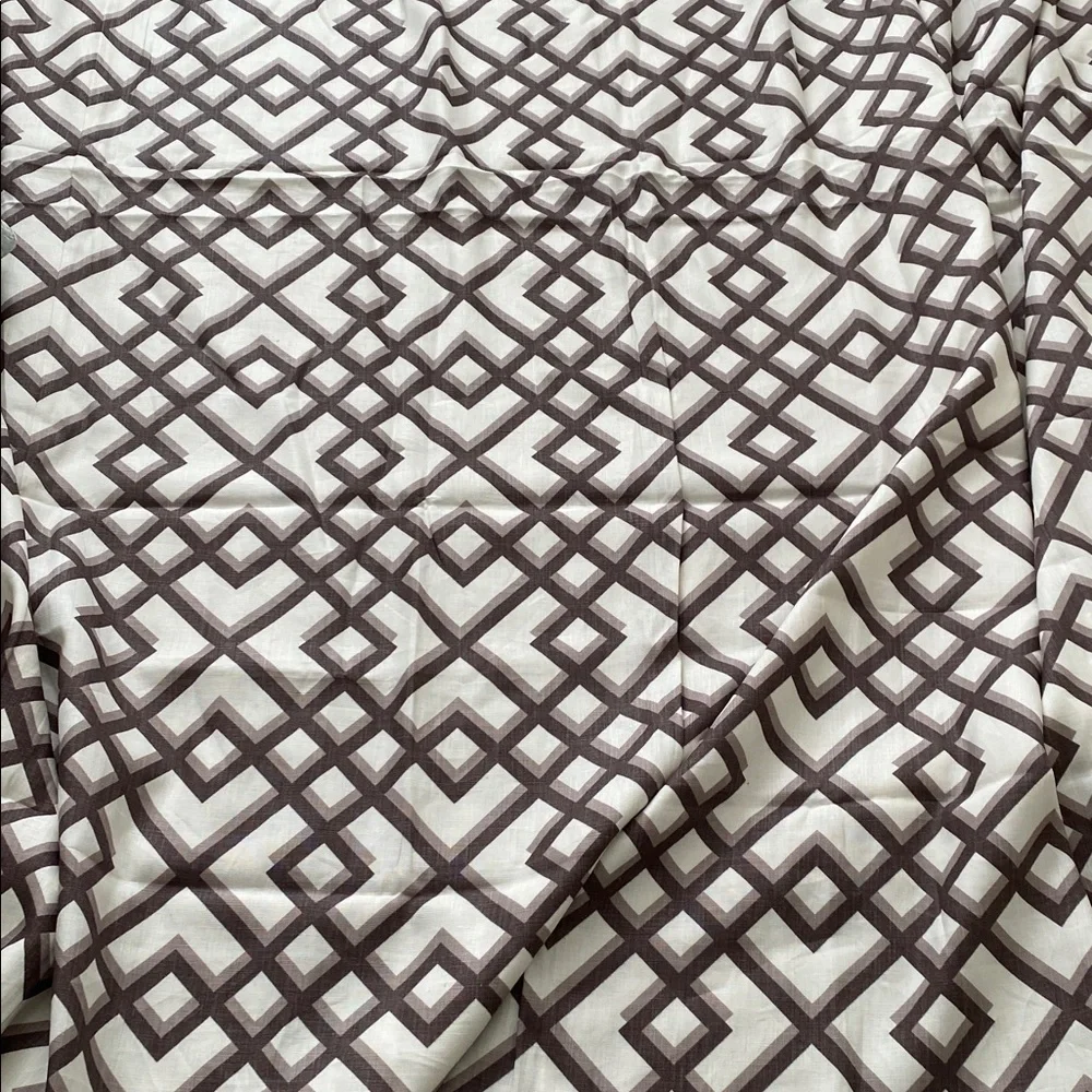 Beautiful Linen Duvet Cover. Queen. 1 King Sham/1 Standard Sham. NWT.